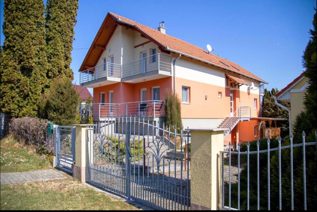 Bonita Apartmanhaz Apartment Zalakaros Bagian luar foto