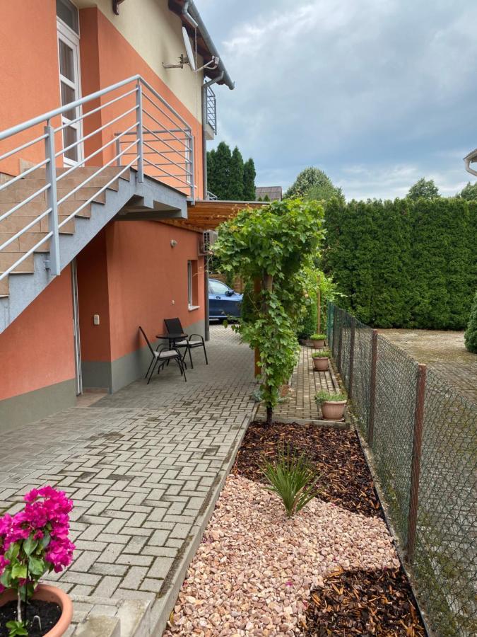 Bonita Apartmanhaz Apartment Zalakaros Bagian luar foto